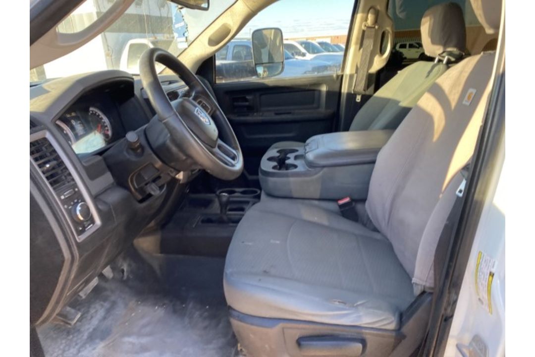 2014 Dodge RAM3500 HD Dually VIN: 3C63RRGL9EG310715 Odometer States: 129384 - Image 5 of 6