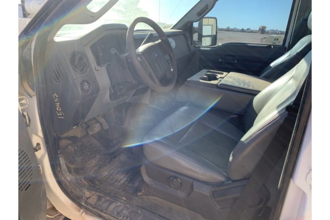 2012 Ford F250 XL Crewcab 4x4 VIN: 1FT7W2B66CEA50452 Odometer States: Unk C - Image 5 of 6