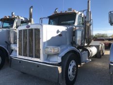 2011 Peterbilt 388 VIN: 1XPWD49X9BD128110 Odometer States: 338,905 Color: G