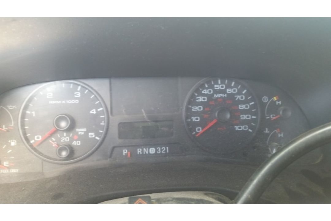2006 Ford F-550 Service Trucn VIN: 1FDAF56P26ED53044 Odometer States: 27043 - Image 6 of 7
