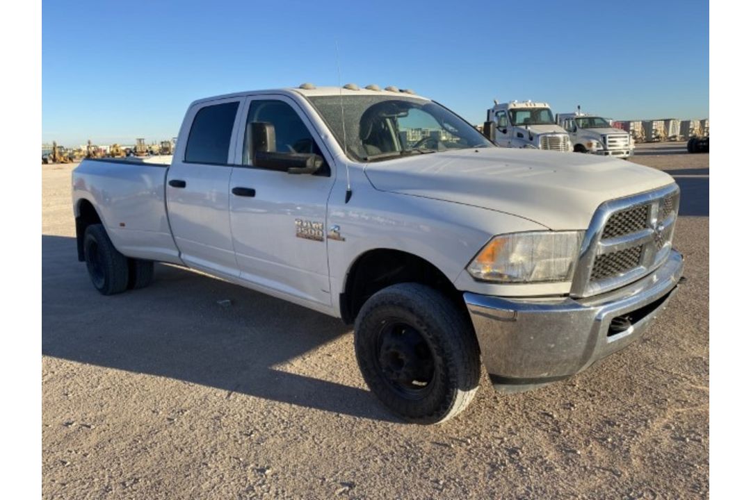 2014 Dodge RAM3500 HD Dually VIN: 3C63RRGL9EG310715 Odometer States: 129384 - Image 2 of 6