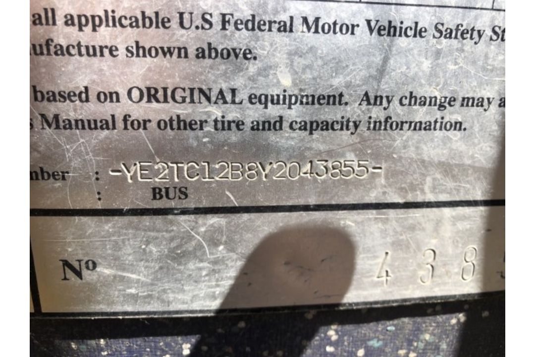 2000 Van Hool 55 Passenger Bus VIN: YE2TC12B8Y2043855 Odometer States: 2984 - Image 7 of 7