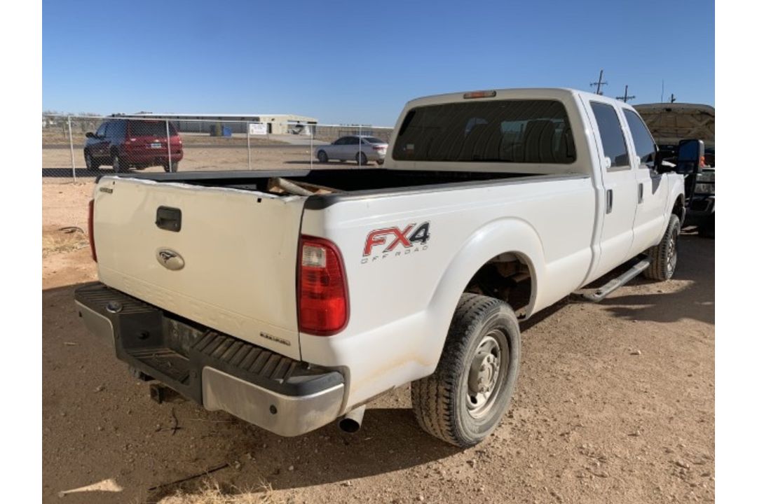 2012 Ford F250 XL Crewcab 4x4 VIN: 1FT7W2B66CEA50452 Odometer States: Unk C - Image 3 of 6