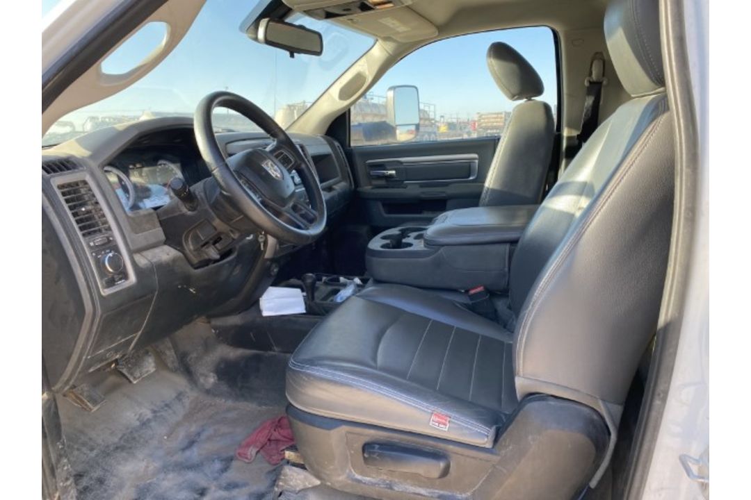 2015 Dodge Ram5500 Bucket Truck VIN: 3C7WRNBL0FG559138 Odometer States: 712 - Image 6 of 8