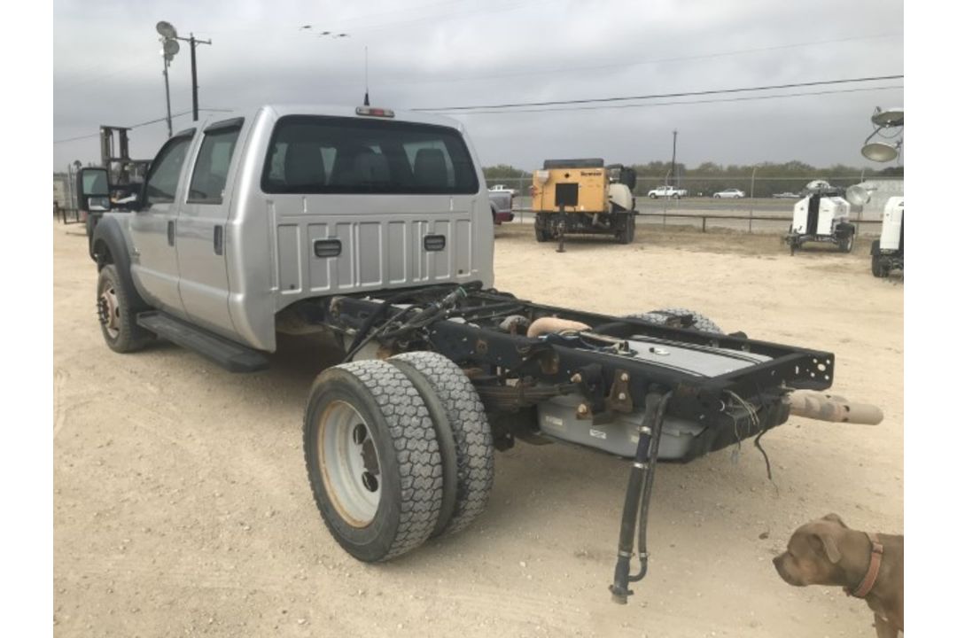 2012 Ford F-550 XL VIN: 1FD0W5HTXCEC66462 Odometer States: 128,489 Color: G - Image 4 of 6