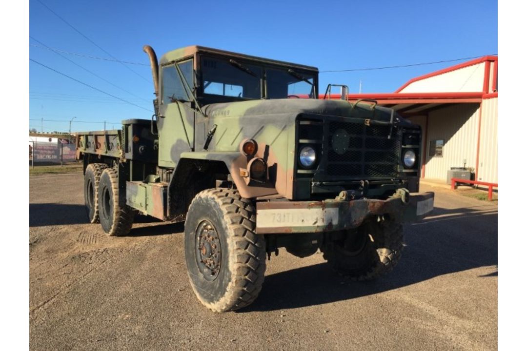 M925 5-Ton 6x6 VIN: C52308372 Odometer States: 34216 Color: Green Transmiss - Image 2 of 9