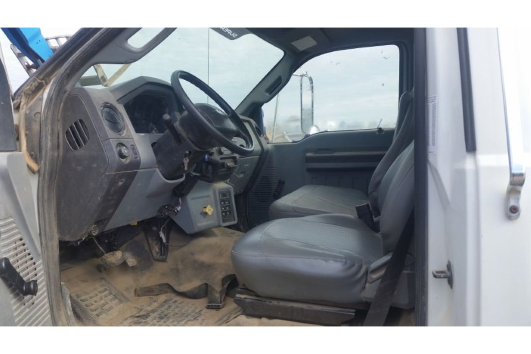 2011 Ford F-650 Flatbed VIN: 3FRNF6FLXBV453256 Odometer States: 133811 Colo - Image 5 of 7
