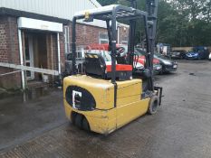 Caterpillar 2T 3 Wheel Forklift