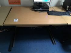5 x computer desks
