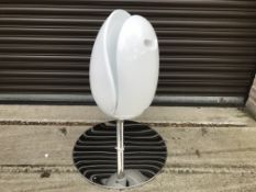 HEAVY CHROME AND PLASTIC ICON TULIP CHAIR