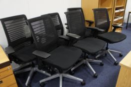 6 x Steelcase 67012 Strasbourg gas lift office chairs