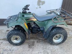 Kawasaki kLF 220 farm quad