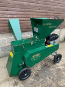 Globe Garden Master Wood Chipper Shredder