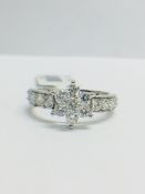18ct White gold Diamond Cluster ring