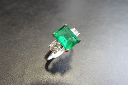 18Ct White/Yellow Gold Emerald Diamond Three Stone Ring,
