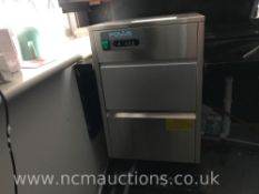 Polar ice machine