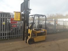 Caterpillar 1.5 Tonne Electric 3 Wheel Forklift