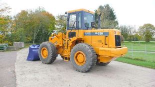Hyundai HL750 Loading Shovel