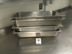 4 x Trays