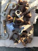 4 x Manhole Pins & 8 x 8T Dee Shackles
