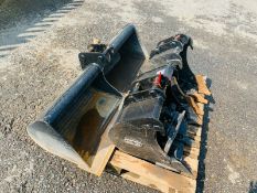 Whites Quick Hitch & 3 Buckets