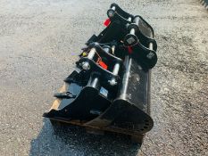 Whites Quick Hitch & 3 Buckets