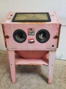 Shot blasting cabinet h,150cm x l,70cm x w,95cm