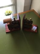 Pair train book ends