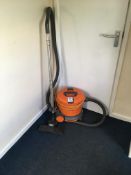 VAX VCC-10c Lightweight Vacuum Cleaner