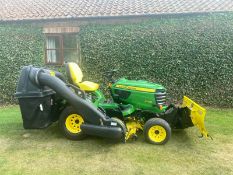 John Deere X758