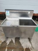 Stainless steel sink
