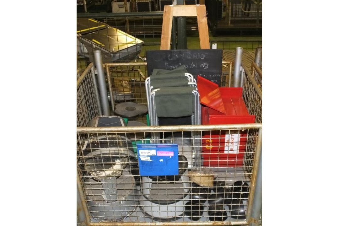 4x Kik Steps, Plastic Cups, Chalk Board, Fire Blanket Boxes, Fold out seats - Image 1 of 4