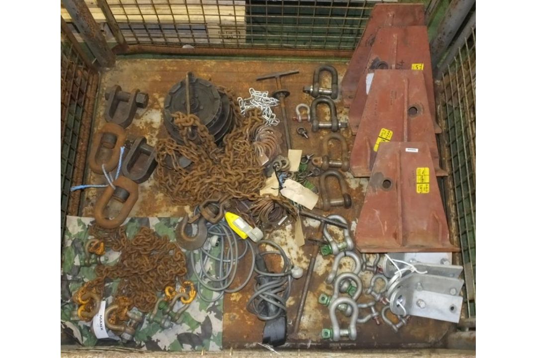 Lifting equipment - Chain, D clamps, Shackles, 2T Block and Tackle Chain (FECO), Various s - Image 1 of 4