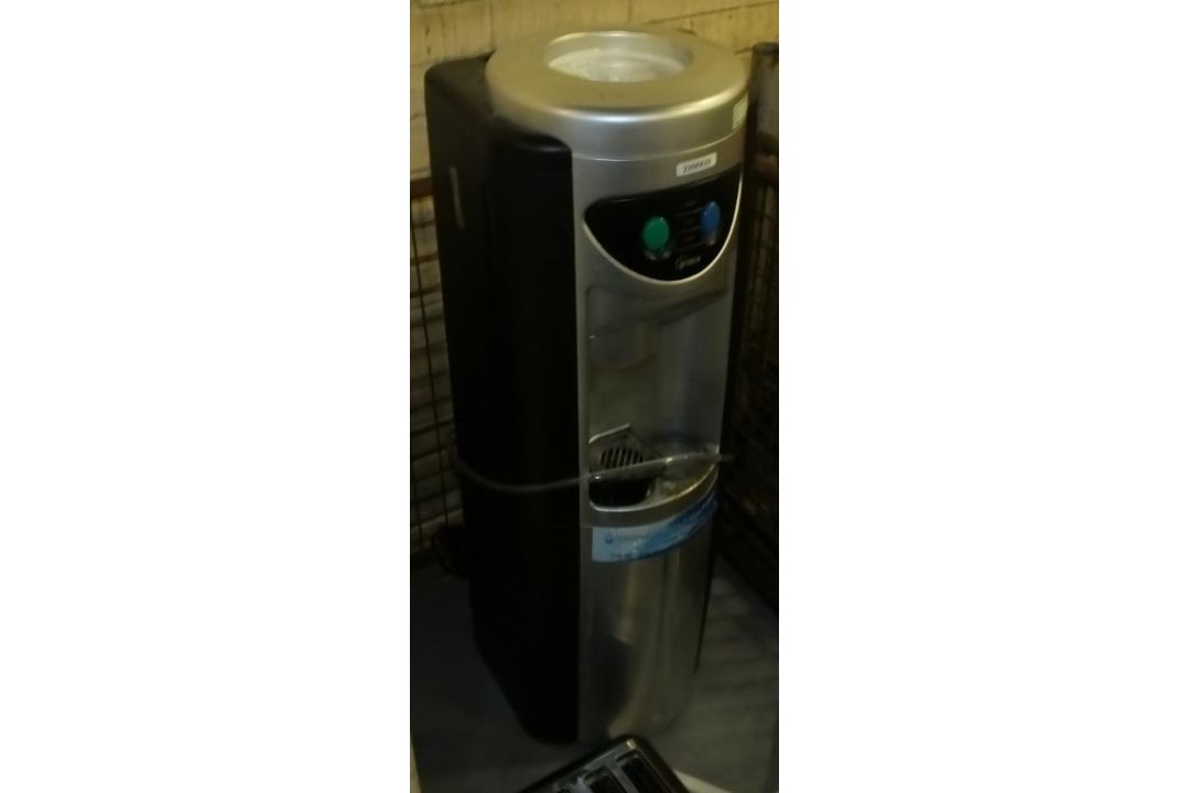 ECO-AIR Air Condition Unit, Winix Water Cooler, Electric Fan Unit, Morphy Richards Toaster - Image 3 of 5