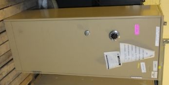 Single Door Cabinet With Combination Lock L620 xW450x H1530mm
