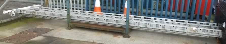 Aluminium Triple Ladder 20-Rung Per Section - COLLECTION ONLY