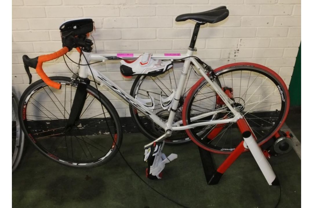 2X2 Training Bike on Frame, shoes, spare wheel, Vuelat wheels, Mad Speed7 wheel - Image 1 of 7
