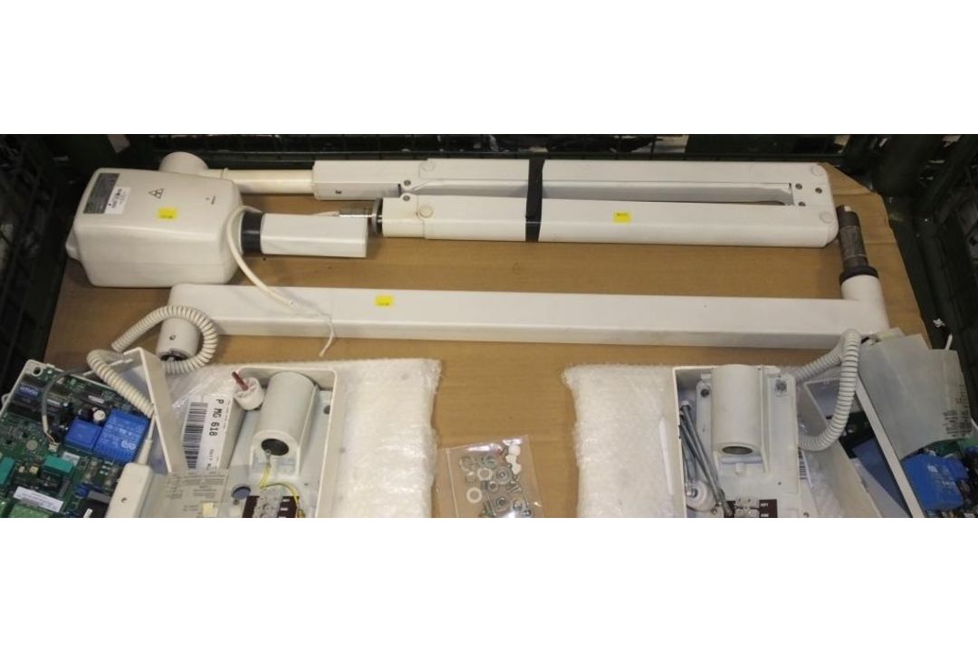 2x Gendex X-Ray Head And Extension Articulated Arm Set Dental - Image 2 of 5