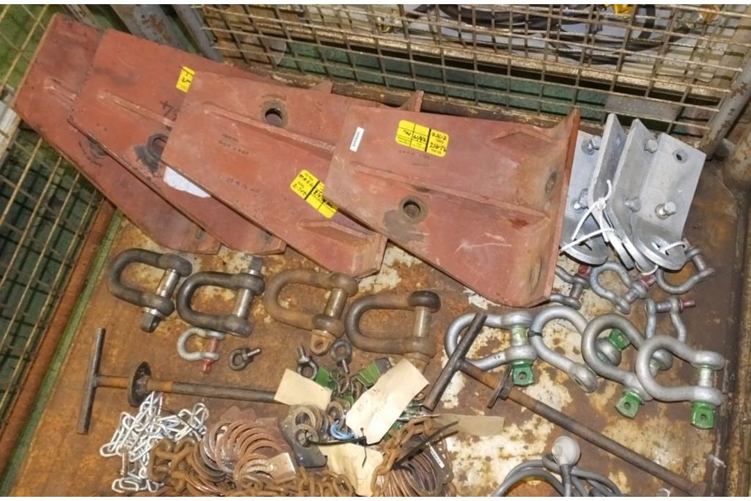 Lifting equipment - Chain, D clamps, Shackles, 2T Block and Tackle Chain (FECO), Various s - Image 4 of 4