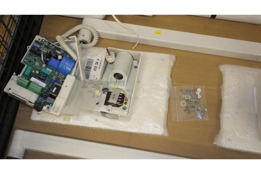 2x Gendex X-Ray Head And Extension Articulated Arm Set Dental - Image 3 of 5