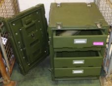 Cube Field Desk assembly - plastic