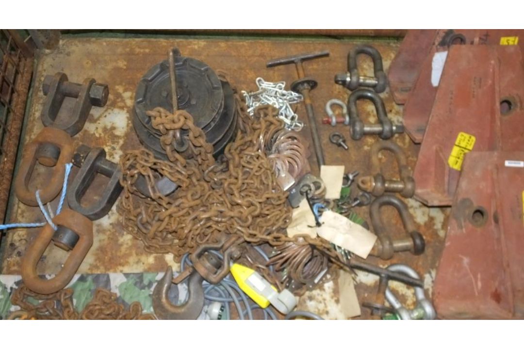 Lifting equipment - Chain, D clamps, Shackles, 2T Block and Tackle Chain (FECO), Various s - Image 2 of 4