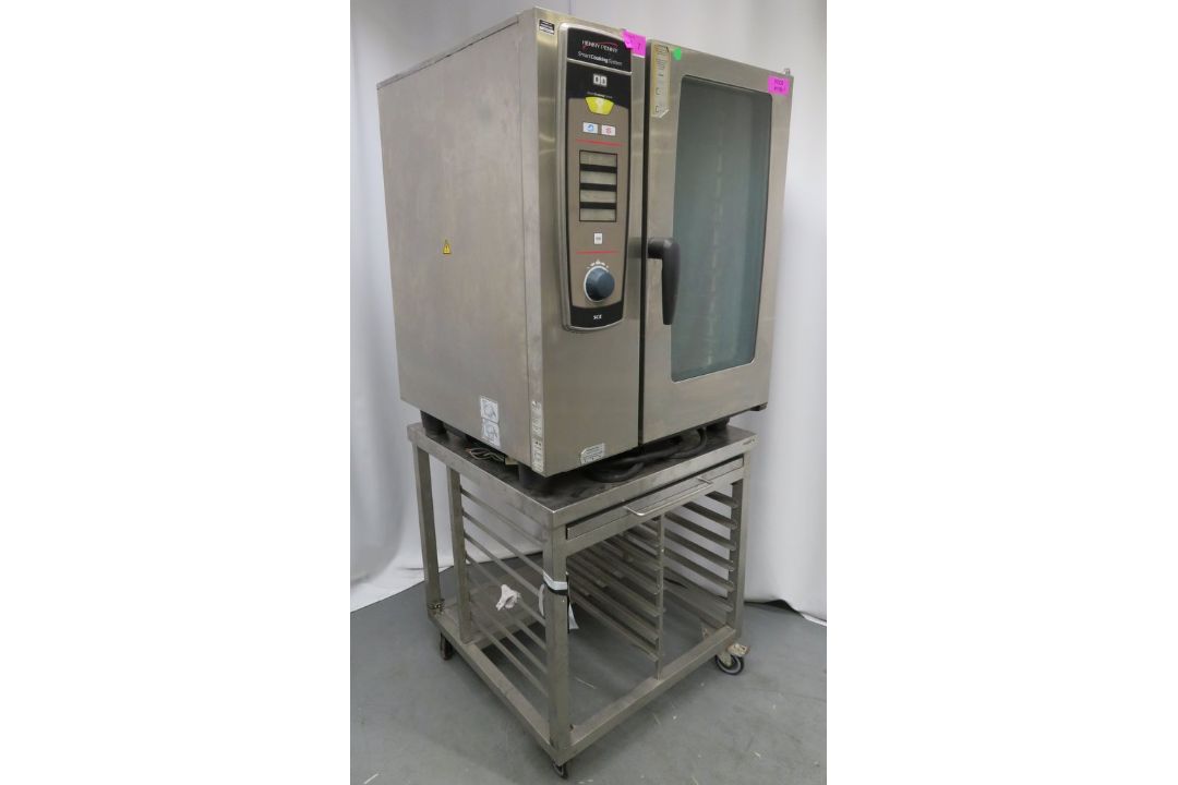 Henny Penny (Rational) SCE101 10 grid combi oven, 3 phase electric - Image 2 of 9