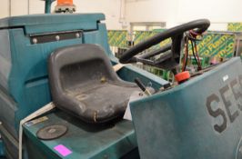Tennant 7100 Electric Ride On Floor Cleaner & Charger.