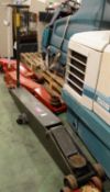 Vehicle Trolley Jack 10 Ton.