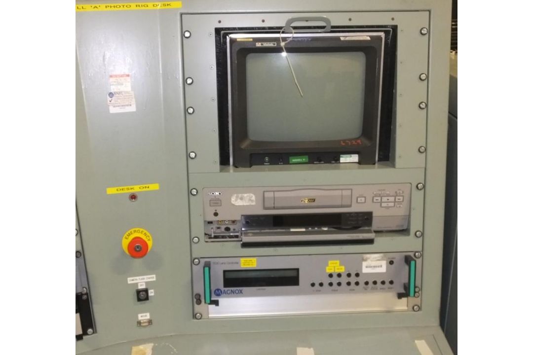Ex Nuclear Plant Reactor Control / Monitoring System - Image 13 of 25
