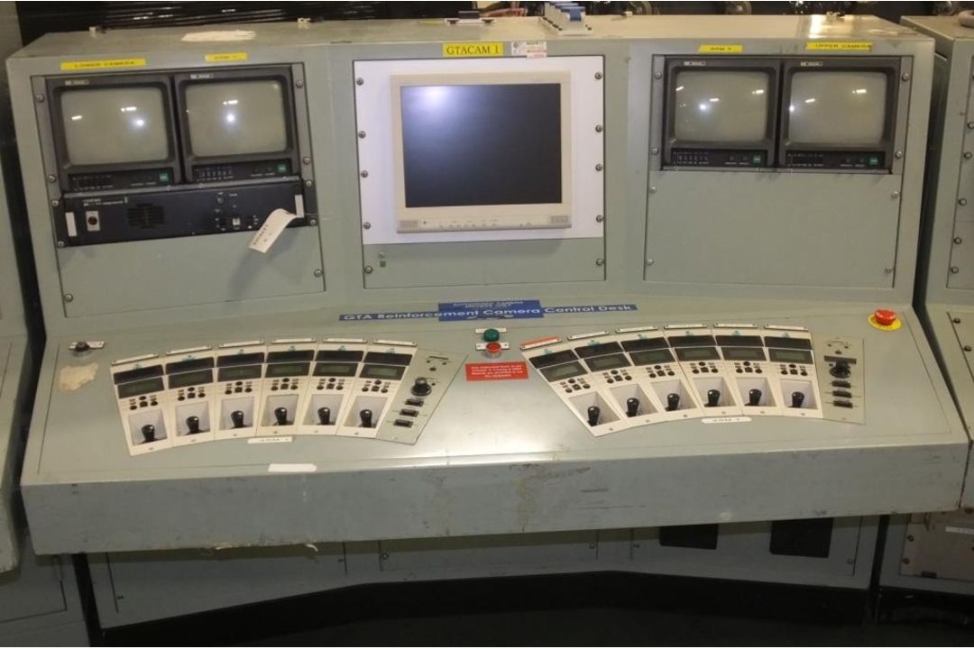 Ex Nuclear Plant Reactor Control / Monitoring System - Image 15 of 25