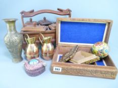 MIXED GROUP OF COLLECTABLES including carved, inlaid and other boxes, a small Chinese bronze vase,