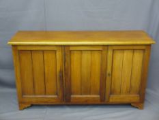 CIRCA 1900 MAHOGANY THREE DOOR STORAGE CABINET, 72cms H, 130cms W, 37cms D