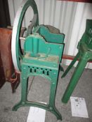 WILLIAM WILLIAM MANCHESTER - root chopper, hand driven